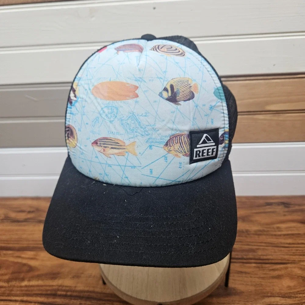 Reef Mens Trucker Hat Black Blue Fish Map Print Snapback Mesh Surf Cap
